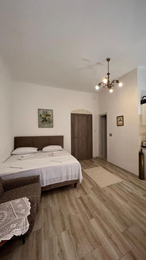 Royal House Apartment Котор Екстериор снимка