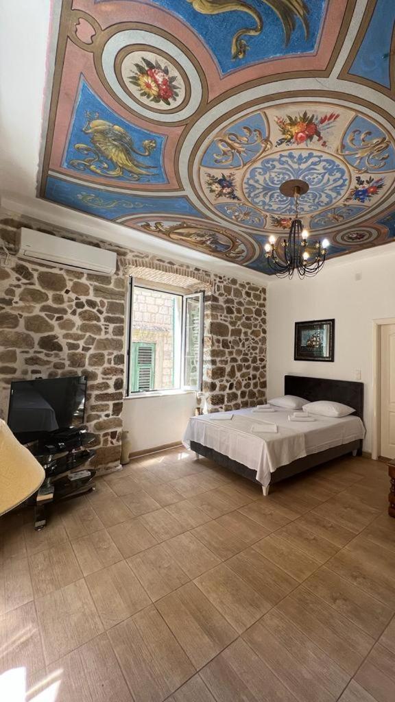 Royal House Apartment Котор Екстериор снимка
